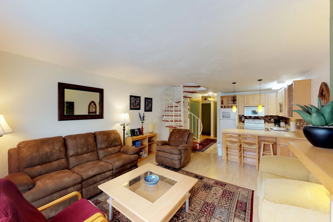 Brighton Condo #208 Girdwood Bagian luar foto